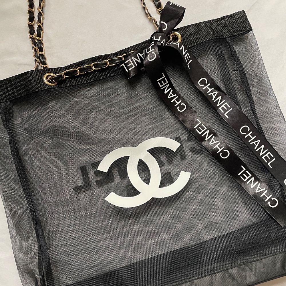 ~Chanel GWP Black Mesh Tote Bag with Gold Chain Straps - Picture 11 of 15
